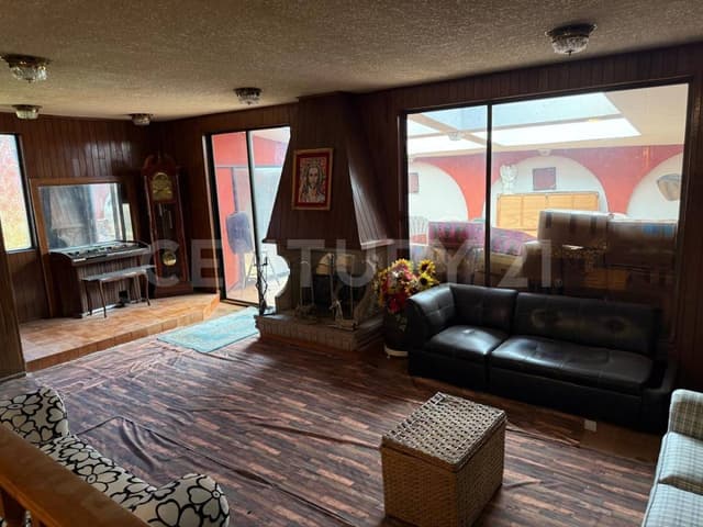 Casa en Condominio en Venta en San Carlos, Metepec, Estado de México