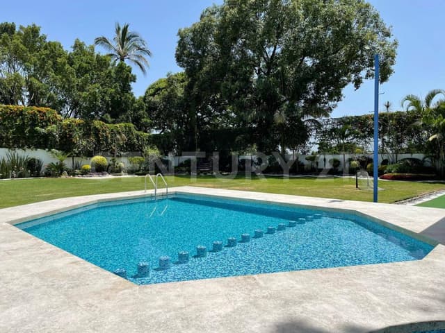 EXCLUSIVA RESIDENCIA DE LUJO CON ALTO POTENCIAL DE INVERSIÓN EN PALMIRA