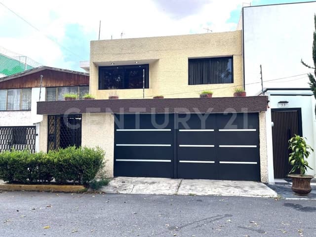 Casa en Renta en Paseos de Taxqueña, Coyoacán. CDMX