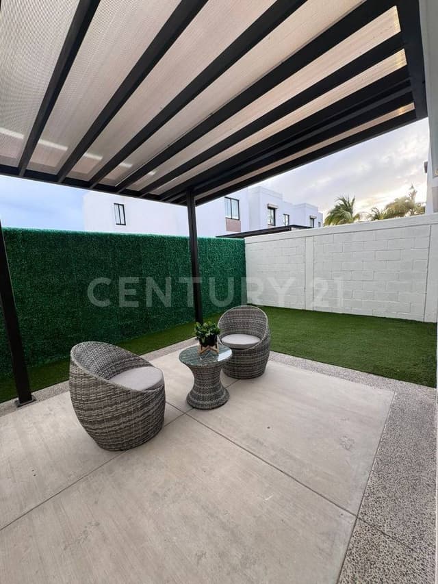 Casa en renta completamente amueblada en Palmillas Residencial