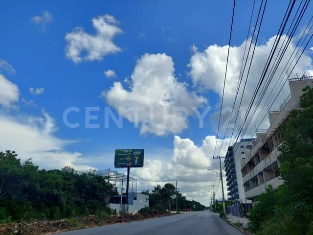 Terreno en Venta. Ave. Prolongación La Luna Lote 2-06 RC01423