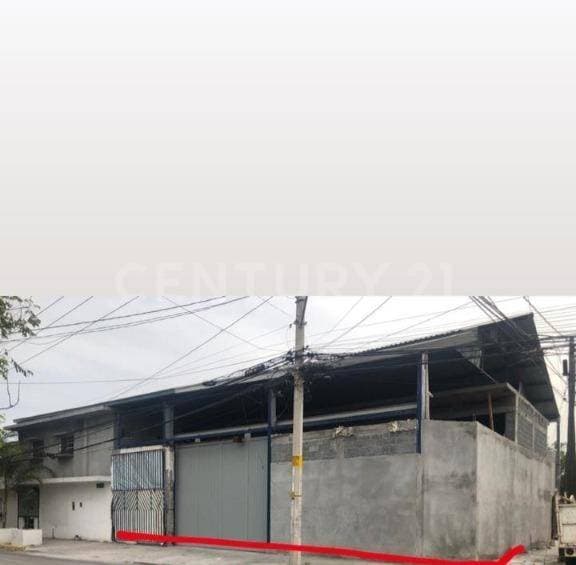 VENTA DE PLAZA COMERCIAL