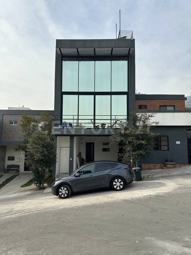 DEPARTAMENTO EN RENTA EN COL. PRIVADA APICE 2 EN SANTA CATARINA