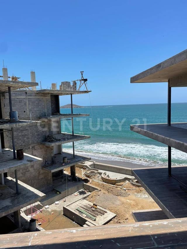 CONDOMINIO FRENTE AL MAR EN PREVENTA EL DELFÍN MAZATLÁN, SINALOA