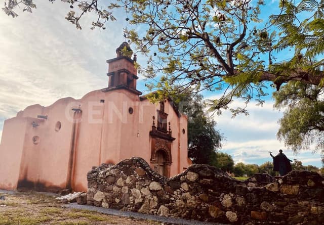 Invierte en donde nació La Leyenda: Iglesia de San Miguel Viejo
