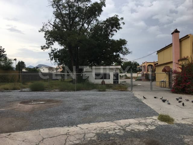 TERRENO DE APROX 7,000 M2 POR BLVD. VENUSTIANO CARRANZA