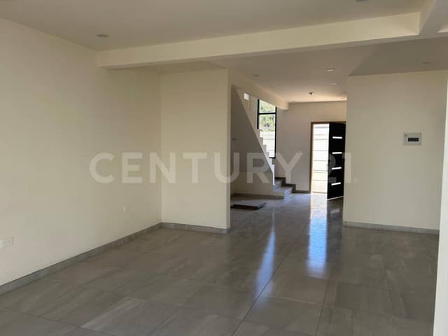 Casa Nueva en Venta en Prolongacion Azteca, Ensenada, Baja California