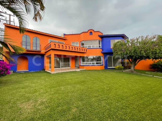 Casa de 3 recámaras en Fraccionamiento Atzingo Diamante