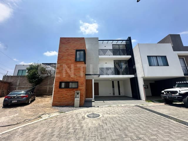 VENTA CASA 3 RECAMARAS EN EL RESIDENCIAL MAGENTA,SAN PEDRO CHOLULA,PUE