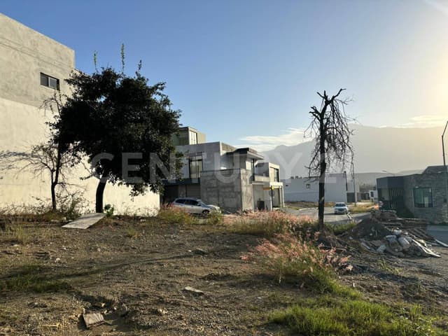 TERRENO EN VENTA EN FRACC. BOSQUES DE LAS MISIONES EN SANTIAGO, N.L.