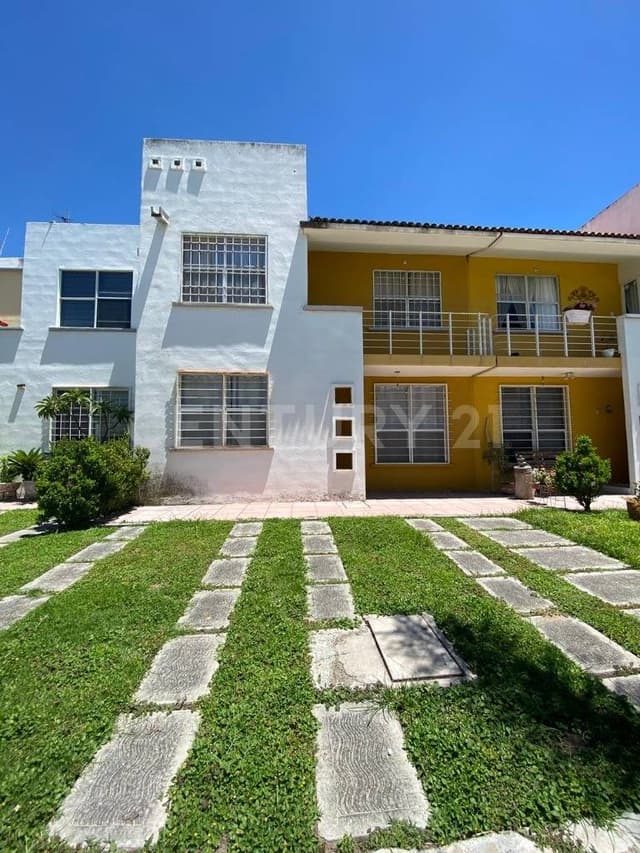 CASA EN RENTA, VILLAS DE SAN ANTONIO, QUERETARO