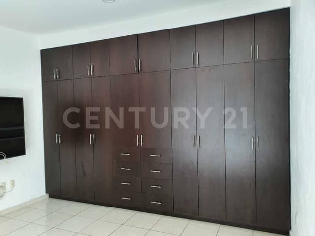 CASA EN VENTA EN BOSQUE REAL