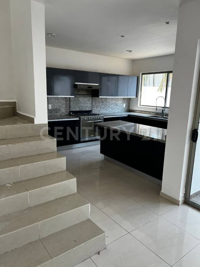 CASA EN VENTA, CUMBRE 8, ALTOZANO, CARR. VILLAHERMOSA - CHETUMAL, TABASCO