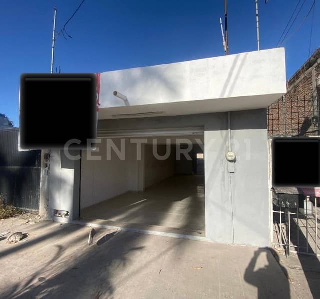 Av. Netzahualcoyotl #2 ote, entre degollado y niños heroes, Colonia Bienestar