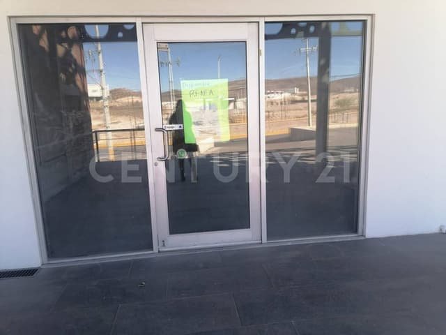 Renta de Local con Terraza