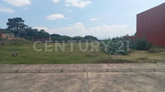 TERRENO EN VENTA EN Privada de 7 lotes, JARDINES DE AHUATEPEC.