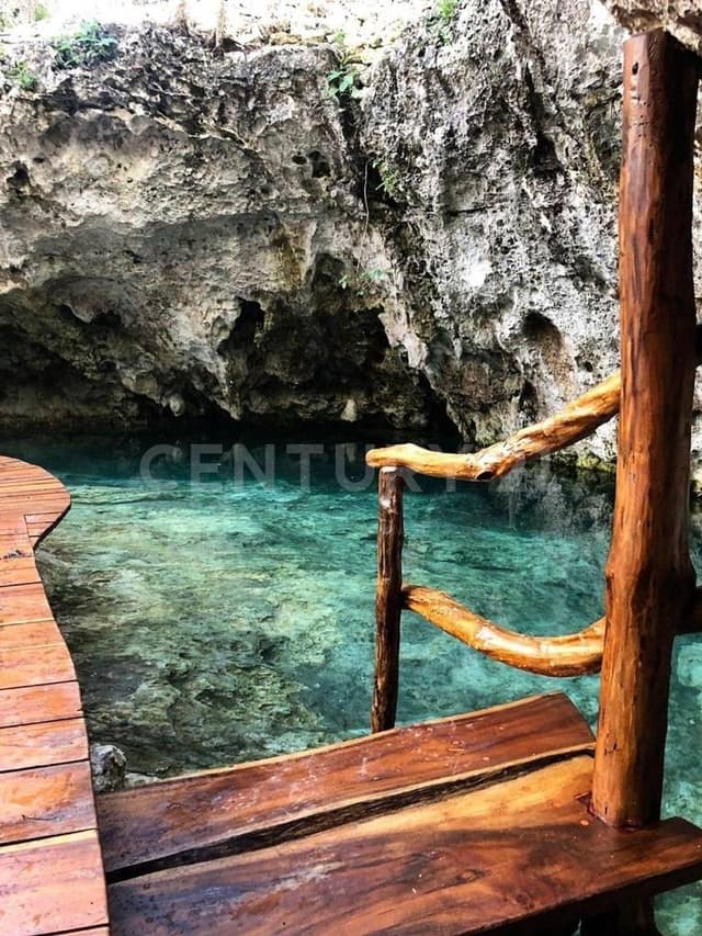 Lote en venta , Fracc. “Green Dream”, Carretera Tulum-Cobá, Tulum Q. Roo.