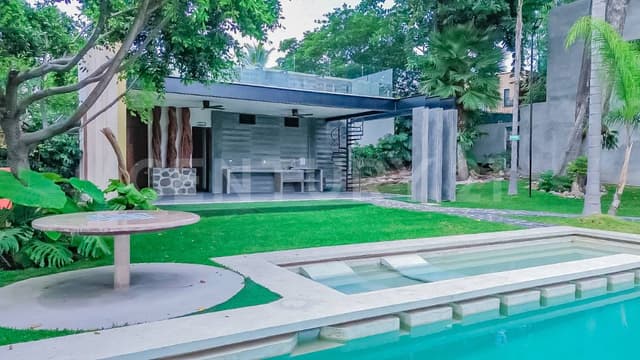 LOTES EN RESIDENCIAL MAXIMILIANO ACAPANTZINGO EN CUERNAVACA