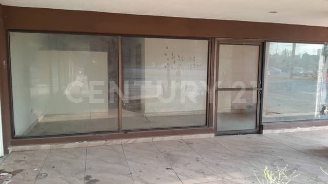 RENTA DE LOCAL COMERCIAL EN AVENIDA PASEO DE LOS LEONES, MONTERREY, NUEVO LEÓN