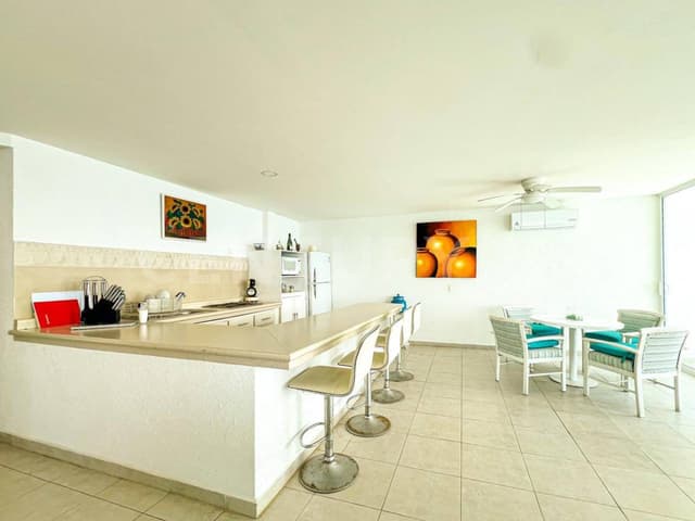 DEPARTAMENTO EN VENTA EN EL FRACC. LAS PLAYAS, ACAPULCO, GRO.