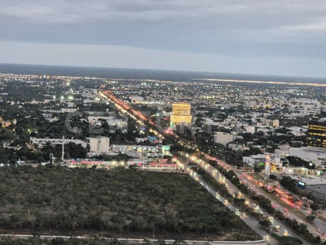 Consultorios y Oficinas en venta en el primer Rascacielos de Mérida, Yucatán