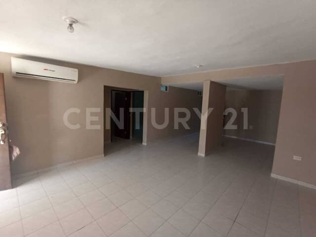 Casa en Renta, Zapata 730, Casa P/B, entre Cano y Buelna, El Parque