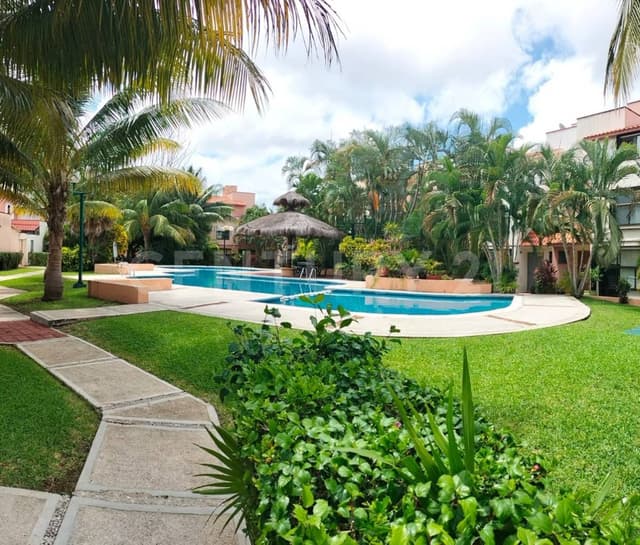 CASA EN VENTA EN RESIDENCIAL REAL IBIZA EN CANCÚN