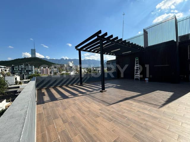 EDIFICIO DE OFICINAS EN VENTA,CHEPEVERA, MONTERREY, NL (ATENCION INVERSIONISTAS)