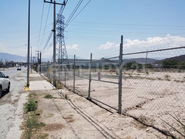 SE RENTA TERRENO SOBRE AVENIDA EN RAMOS ARIZPE