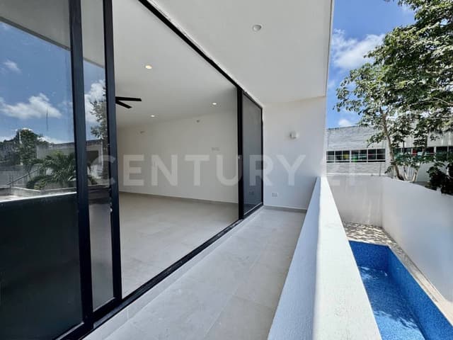 Departamento en Venta planta baja - Av. Huayacan