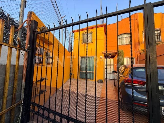 Casa ampliada en venta en Cofradía de San Miguel, Cuautitlán Izcalli