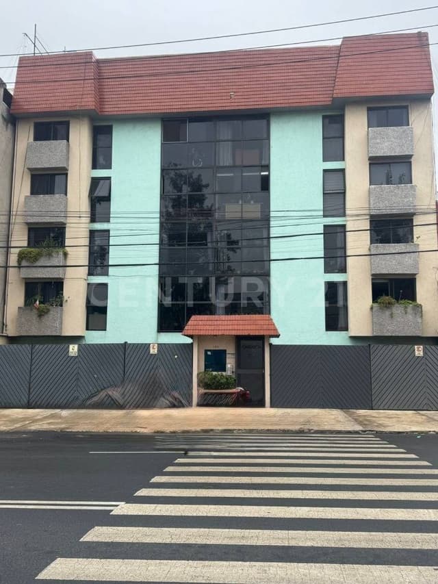 Dpto bien ubicado en Coyoacán con 3 recámaras 2 Estacionamientos