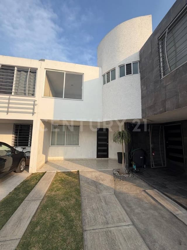 Venta de casa en Puebla, Santa Rosa Residencial-Cuautlancingo.