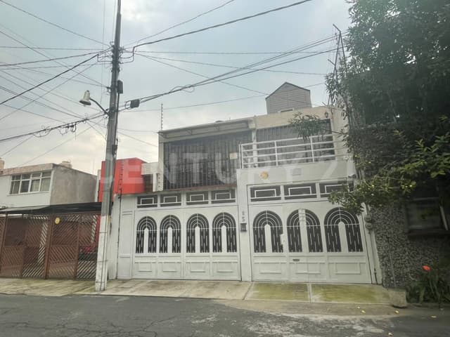 CASA EN RENTA EN LA COLONIA MILITAR MARTE