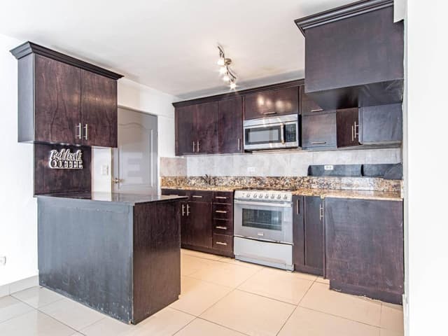 CASA EN RENTA EN BALCON LAS HUERTAS, TIJUANA B.C.