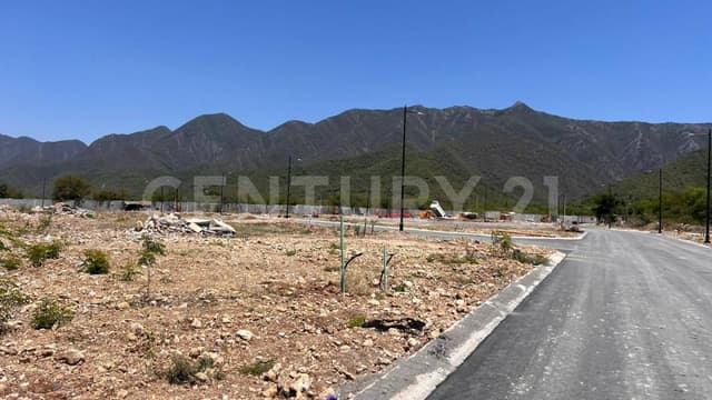 Casa en preventa en nuevo desarrollo residencial en Santiago, Nuevo León