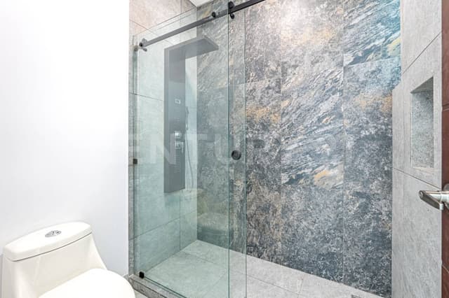 CASA EN VENTA EN COL. RAMOS ( LAS HUERTAS ) TIJUANA B.C.