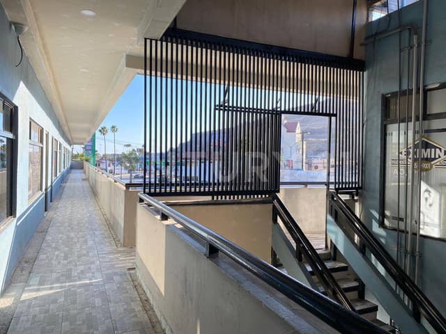 OFICINA EN RENTA EN BLVD COSTERO ENSENADA B.C.