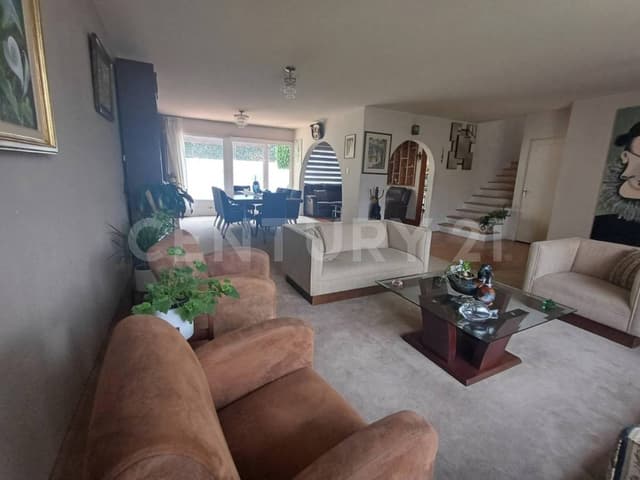 Remodelada, en excelente estado, bonito jardín, ubicada en Colonia Tranquila