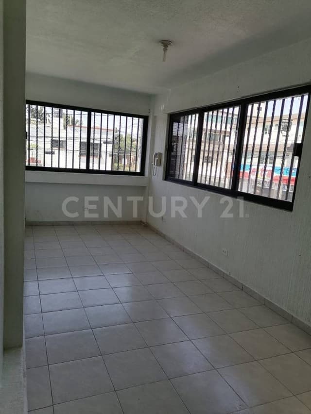 RENTA DE CONSULTORIOS/OFICINAS EN BUENAVISTA, LINDAVISTA, GUSTAVO A MADERO.