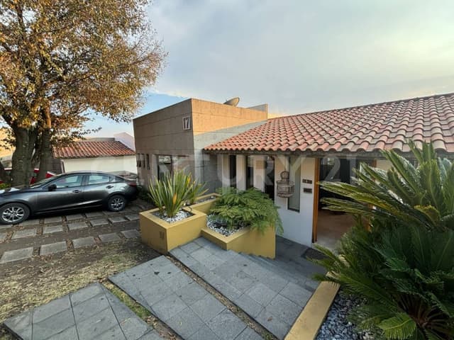 Casa en Venta en Bosque Esmeralda, Atizapán, Mex.