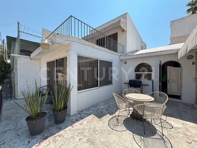 CASA CON LOFTS PARA RENTAR EN LOMAS DE CORTES, CUERNAVACA,