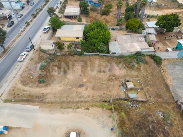 Terreno en venta en Blvd Geranios, Ensenada, Baja California