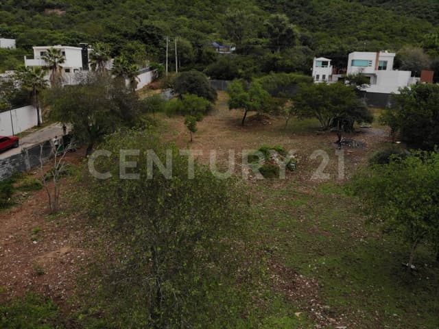 TERRENO EN VENTA EN COL. CAÑADAS DEL SUR EN MONTERREY