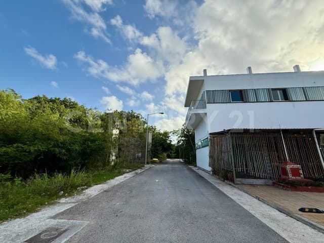 Terrenos en venta en Ave CTM a espaldas del Teatro de la Ciudad