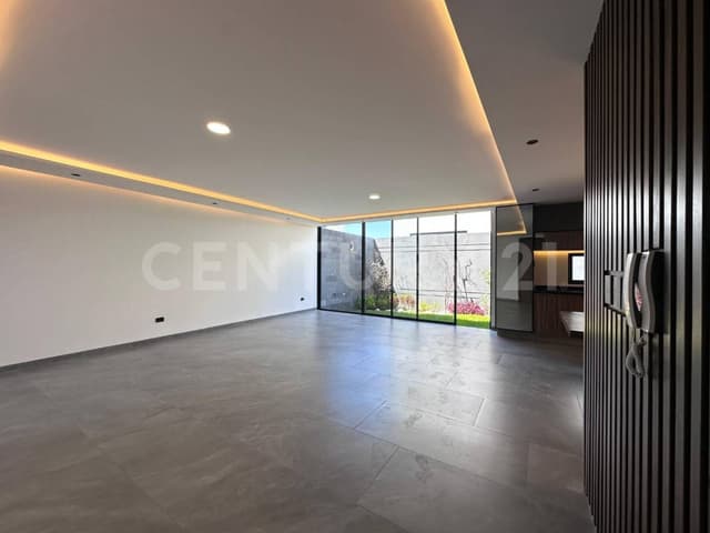 VENTA CASA 5 RECÁMARAS EN PARQUE BRUSELAS,LOMAS ANGELÓPOLIS II