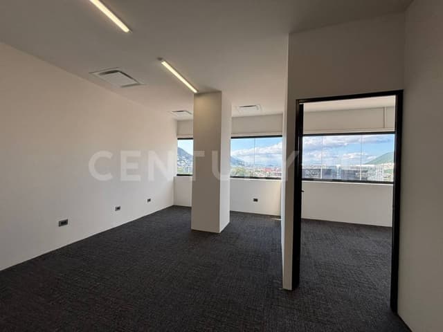 OFICINA EN RENTA | VALLE ALTO | CARRETERA NACIONAL | MONTERREY, NL