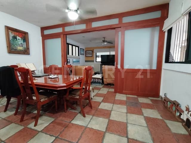 CASA EN VENTA EN RESIDENCIAL PRADOS DE VILLAHERMOSA CENTRO TABASCO