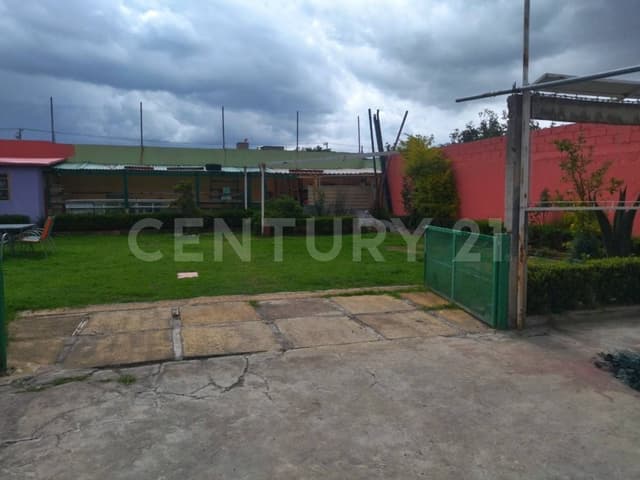 Local en Renta en Colonia Providencia, Metepec Estado de México.