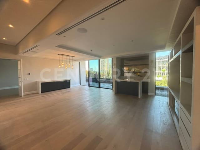 VILLA EN VENTA EN TORRE UVAH ARBOLEDA, SAN PEDRO GARZA GARCÍA, NUEVO LEÓN